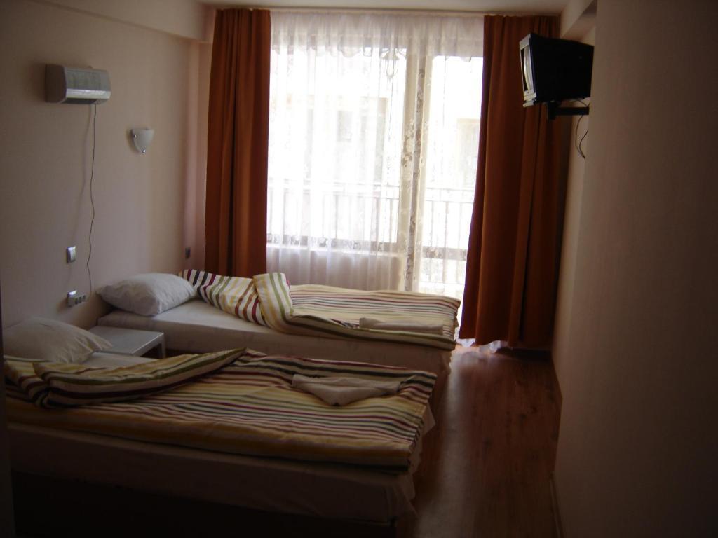Central Park Family Hotel Kavarna Rom bilde